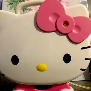 Hello Kitty Cupcake Maker